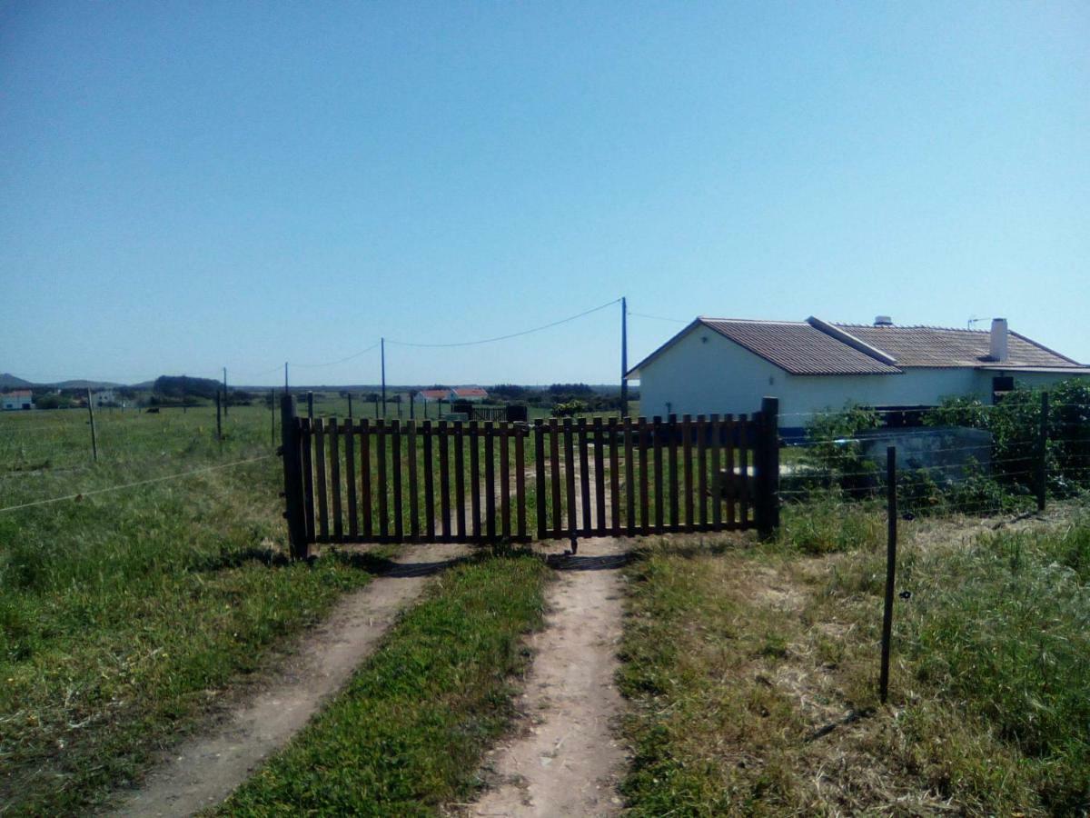 Monte Costa Luz Guest House Порту Кову Екстериор снимка